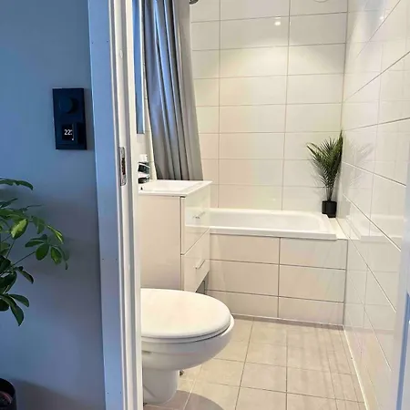 Modern Townhouse In Close To Ons Ferienhaus *