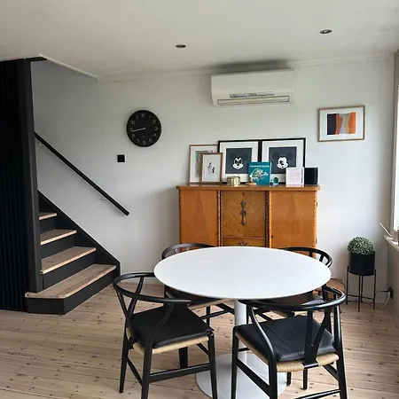 Modern Townhouse In Close To Ons Nyaraló *